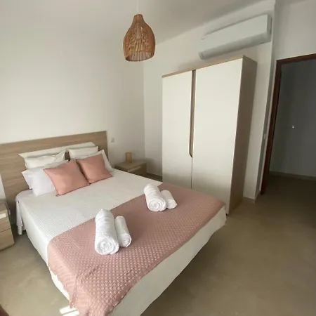 A Casa Da Velha 알보르