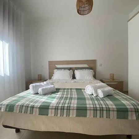 A Casa Da Velha アルヴォル